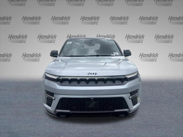 New 2026 Silver-Zynith Exterior Paint Jeep Grand Wagoneer image 28
