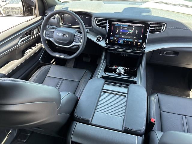 2026 Jeep Grand Wagoneer 4x2