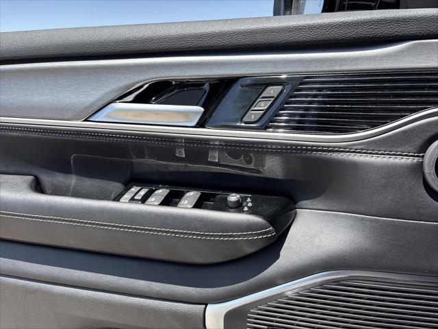 2026 Jeep Grand Wagoneer 4x2