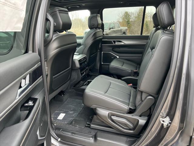 2026 Jeep Grand Wagoneer Upland