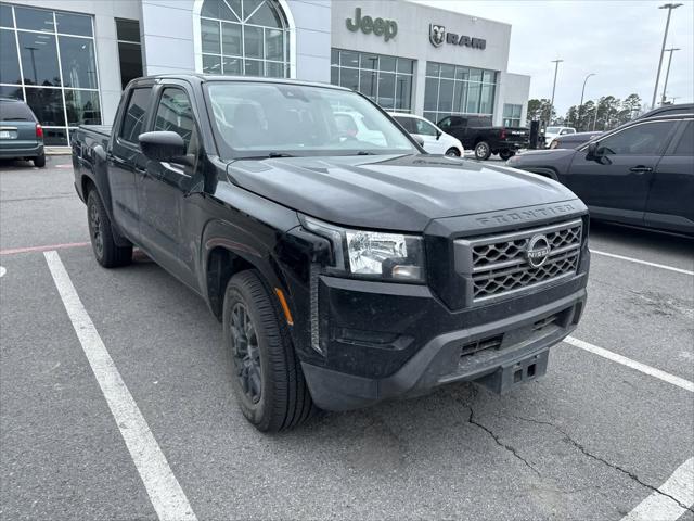 2022 Nissan Frontier Crew Cab SV 4x2