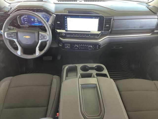 2026 Chevrolet Silverado 1500 4WD Crew Cab Standard Bed LT