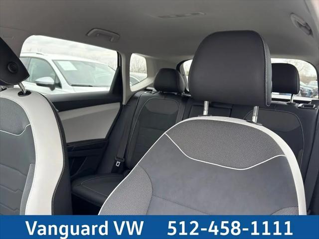 2026 Volkswagen Taos SE