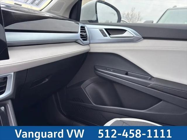 2026 Volkswagen Taos SE