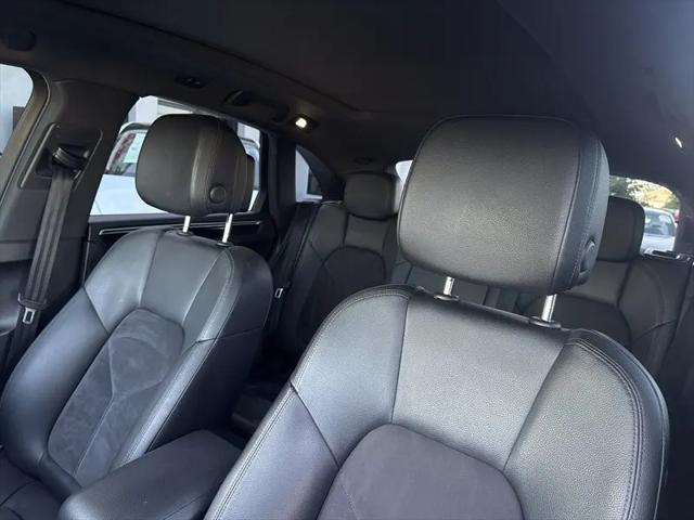 2018 Porsche Macan Macan
