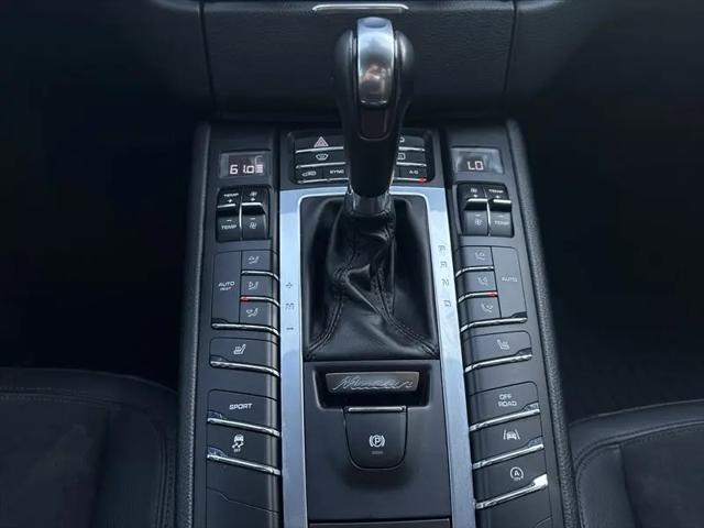 2018 Porsche Macan Macan