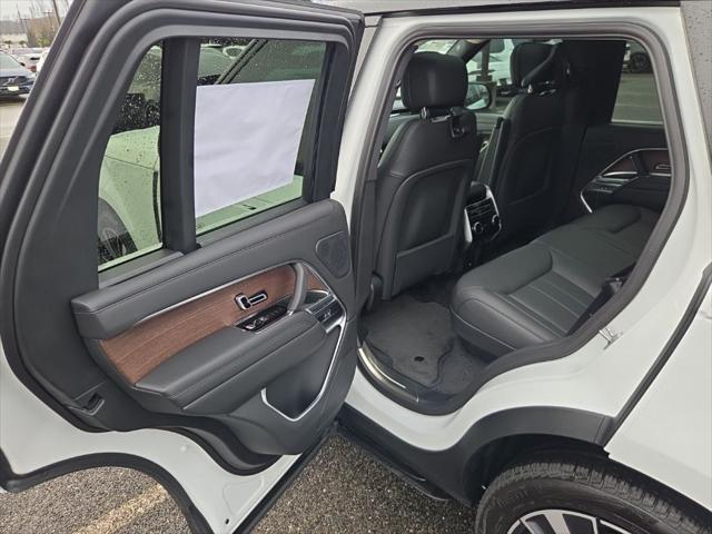 2026 Land Rover Range Rover P400 SE