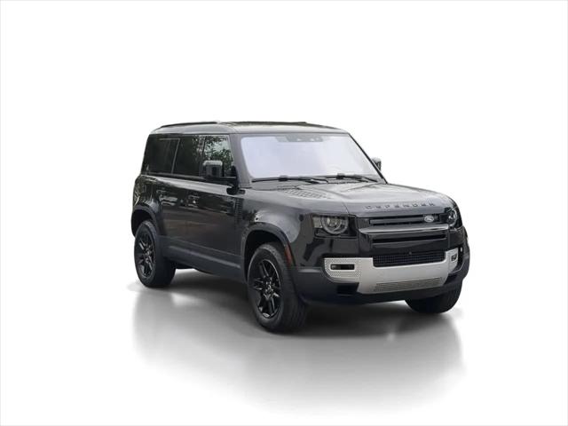 2025 Land Rover Defender 110 P300
