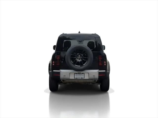 2025 Land Rover Defender 110 P300