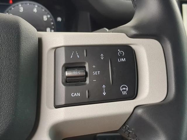 2025 Land Rover Defender 110 P300