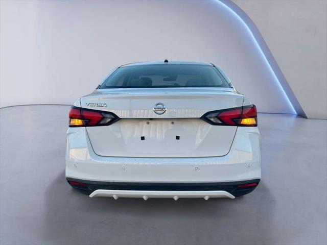 2021 Nissan Versa S Xtronic CVT