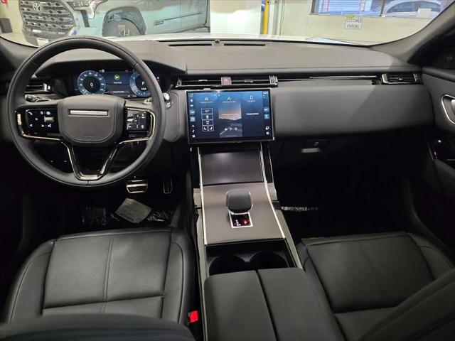 2026 Land Rover Range Rover Velar P400 Dynamic SE