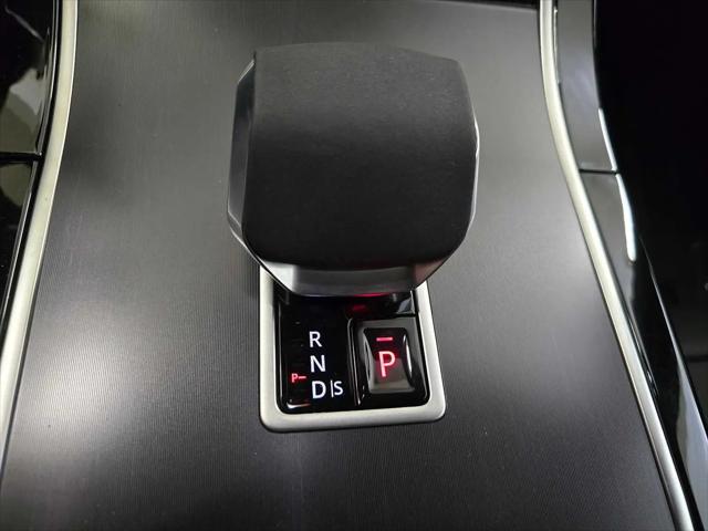 2026 Land Rover Range Rover Velar P400 Dynamic SE