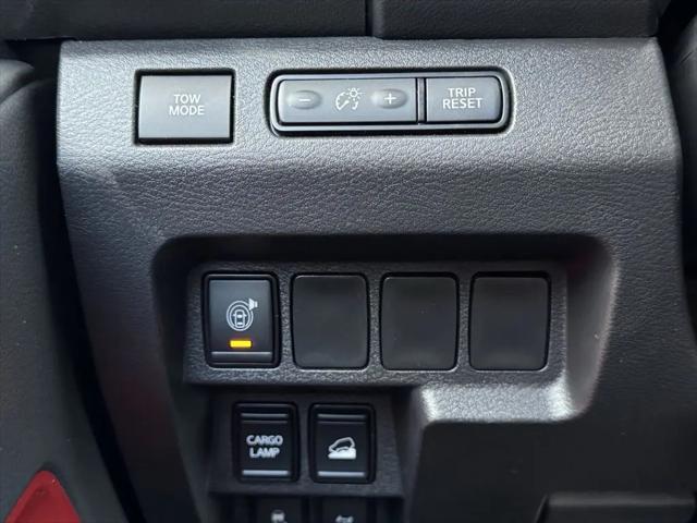 2025 Nissan Frontier Crew Cab PRO-4X 4x4