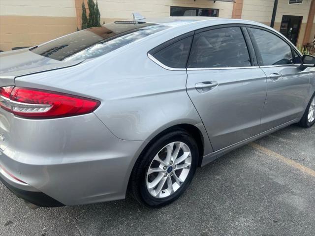 2020 Ford Fusion SE