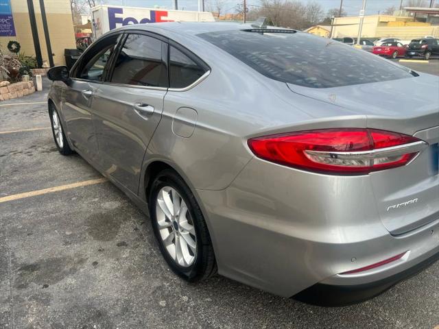 2020 Ford Fusion SE