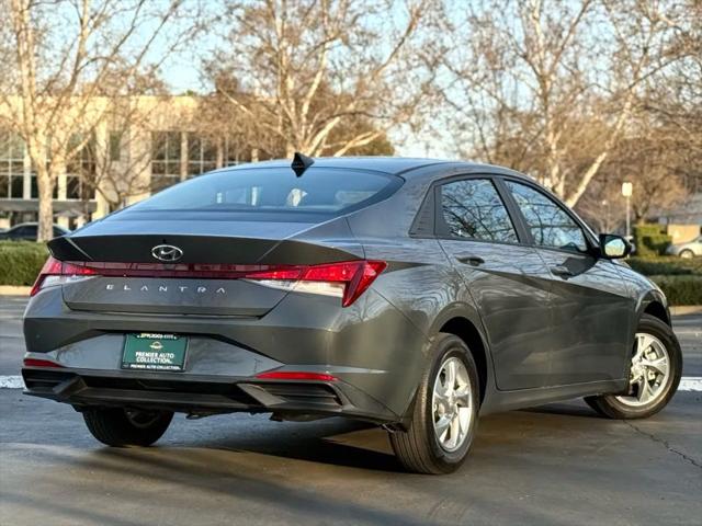 2023 Hyundai Elantra SE