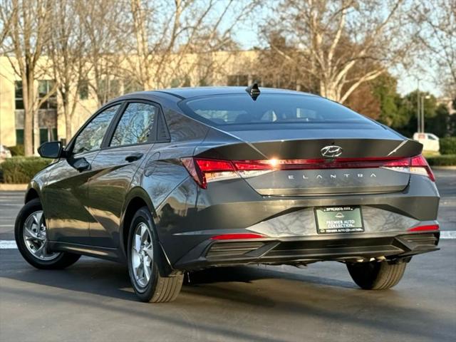 2023 Hyundai Elantra SE