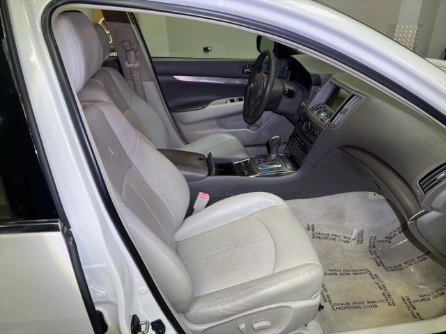 2012 INFINITI G25 G25x