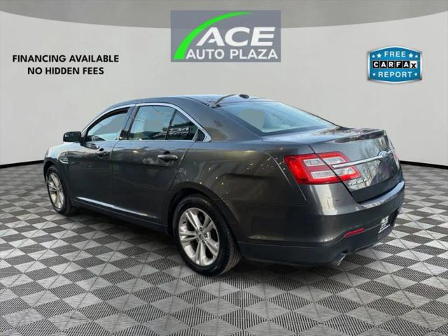 2018 Ford Taurus SE