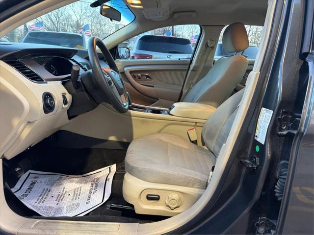 2018 Ford Taurus SE