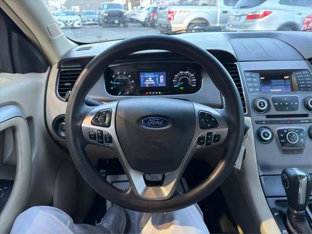 2018 Ford Taurus SE