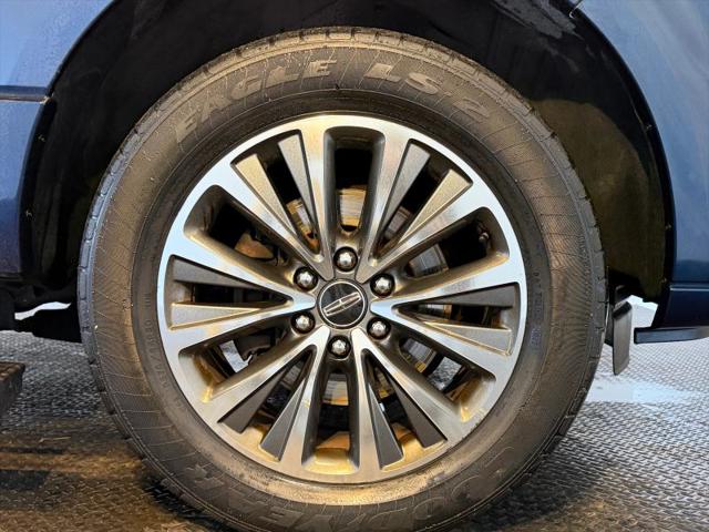 2017 Lincoln Navigator L Select