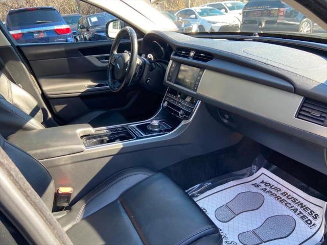 2017 Jaguar XF 35t Premium