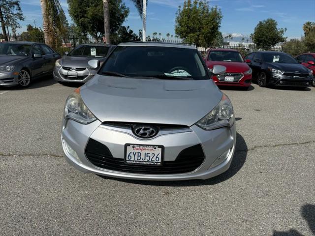2013 Hyundai Veloster Base w/Black