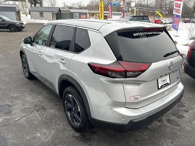 2024 Nissan Rogue SV FWD