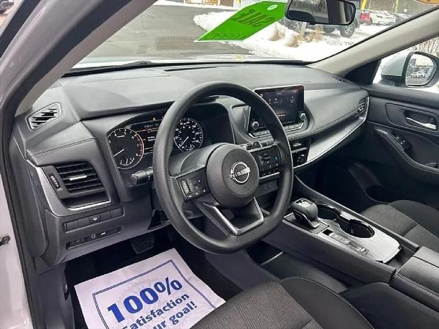 2024 Nissan Rogue SV FWD
