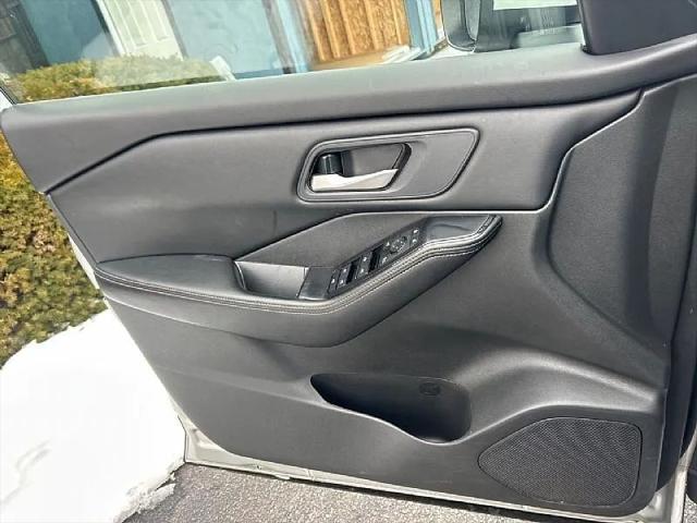 2024 Nissan Rogue SV FWD