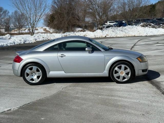 2000 Audi TT Base