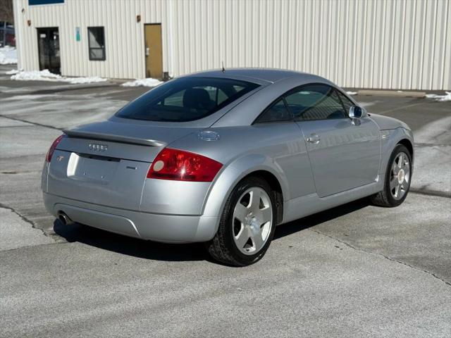 2000 Audi TT Base