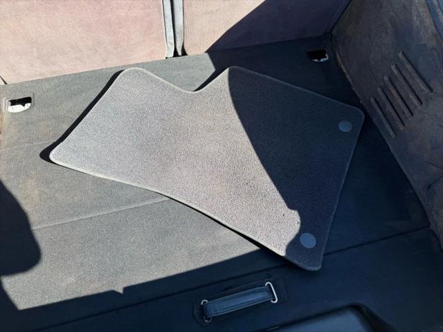 2000 Audi TT Base