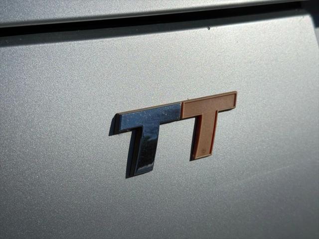 2000 Audi TT Base