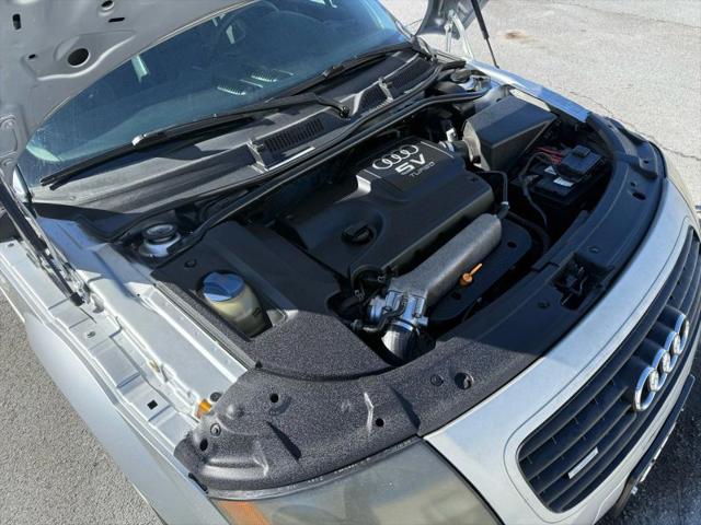 2000 Audi TT Base