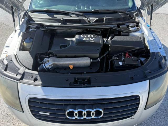 2000 Audi TT Base