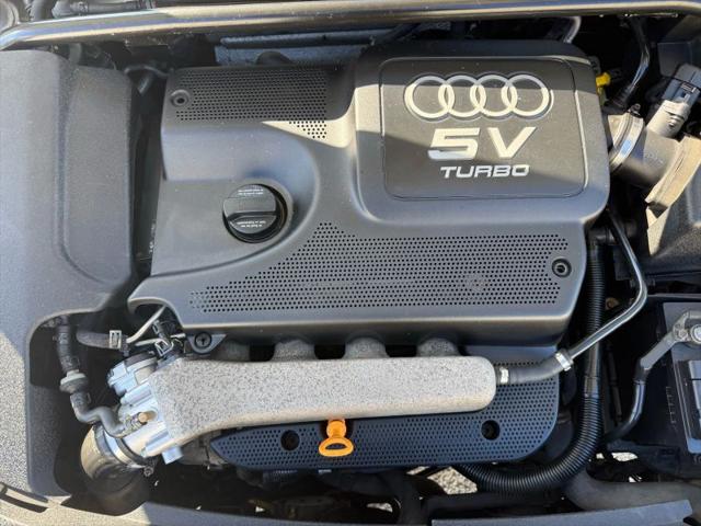 2000 Audi TT Base