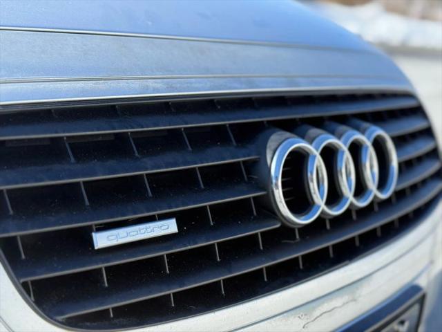 2000 Audi TT Base