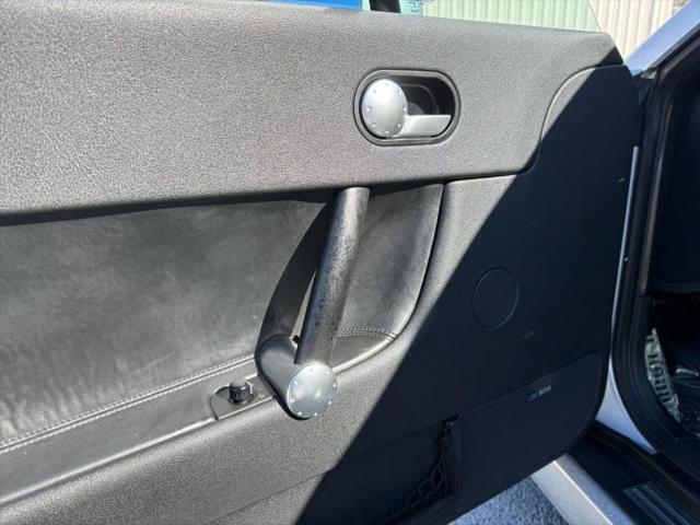 2000 Audi TT Base