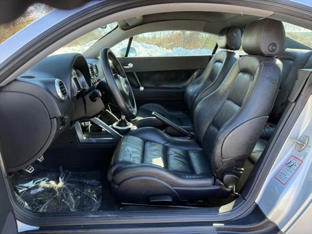 2000 Audi TT Base