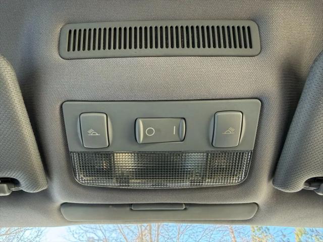2000 Audi TT Base