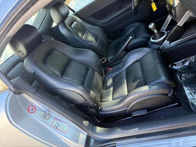 2000 Audi TT Base