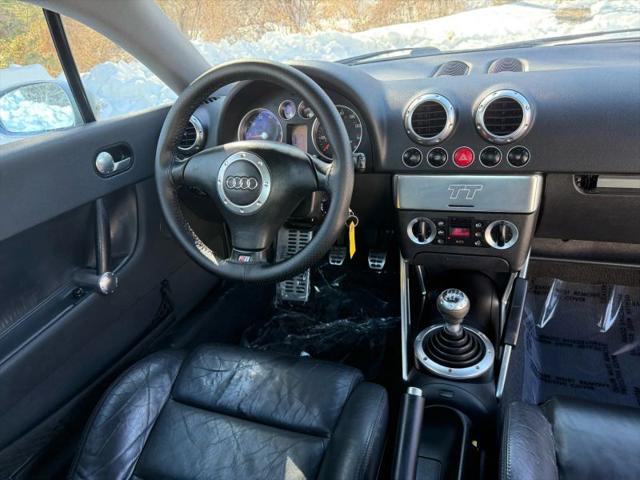 2000 Audi TT Base