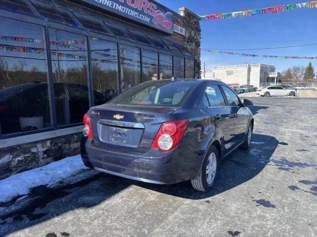 2016 Chevrolet Sonic LT Auto