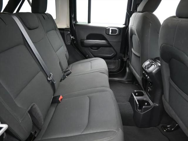2022 Jeep Wrangler Unlimited Sahara 4x4