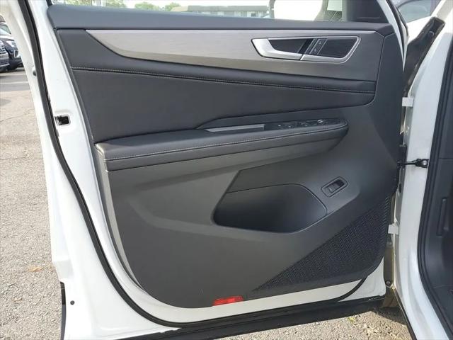 2026 Volkswagen Atlas Cross Sport SE with Technology