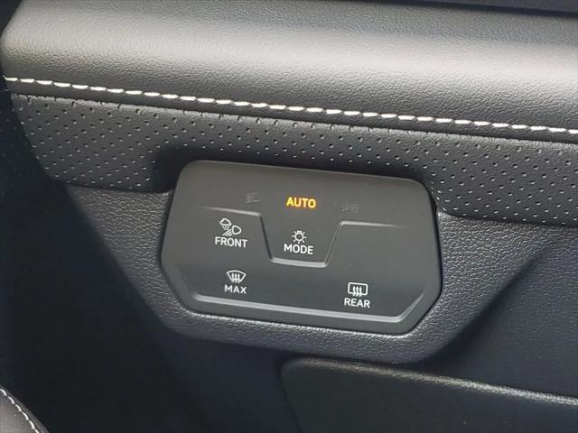 2026 Volkswagen Atlas Cross Sport SE with Technology