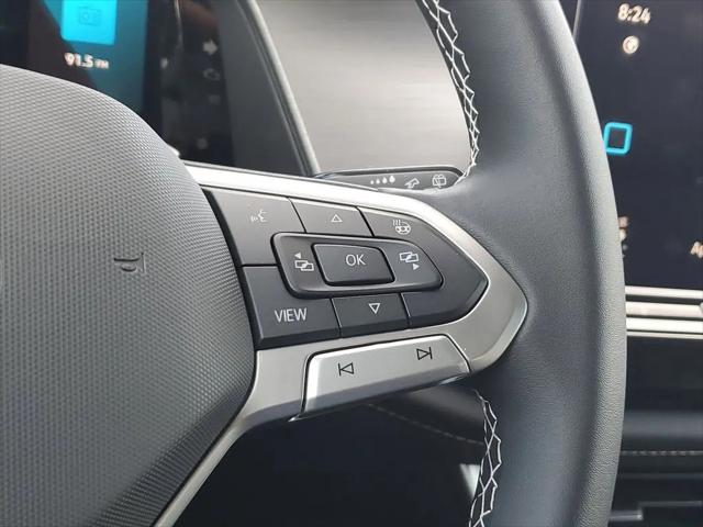 2026 Volkswagen Atlas Cross Sport SE with Technology